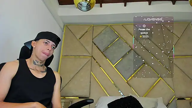 AmberAdams  online show from October 6, 2:47 pm