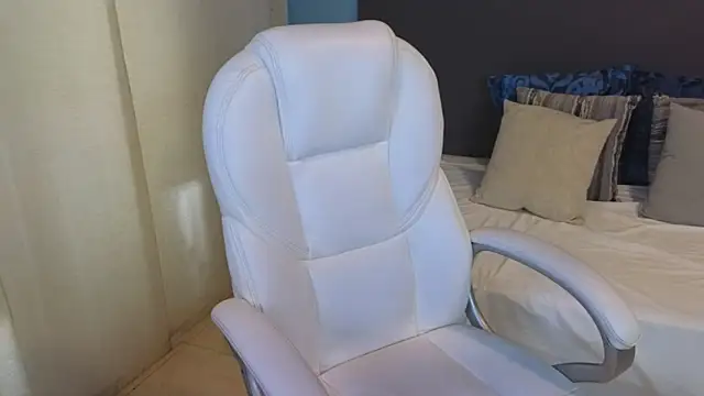 Snapshot of maiaa_ruiz chatting on January 25, 4:13 pm maiaa ruiz online show from January 25, 4:13 pm