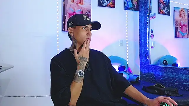 Liam lee online show from November 10, 11:26 pm