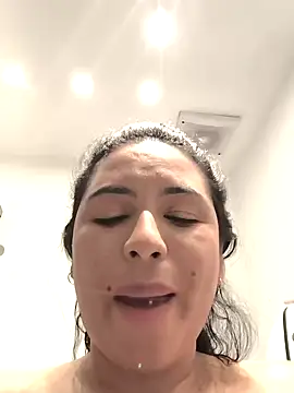 Francesca ferrari online show from February 7, 1:25 am