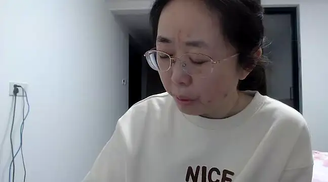 Snapshot of sonyx chatting on February 25, 3:49 pm sonyx online show from February 25, 3:49 pm