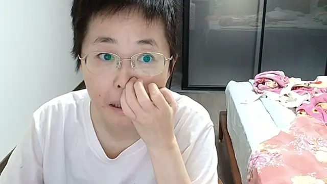 Snapshot of sonyx chatting on October 18, 3:24 pm sonyx online show from October 18, 3:24 pm