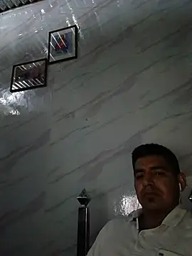 latino17 online show from March 5, 7:26 am