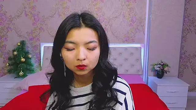 Shy Kira online show from January 6, 12:35 pm