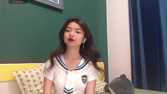Shy Kira online show from June 14, 9:44 am