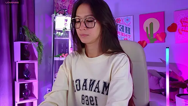 LanaBaker online show from March 14, 2:28 am