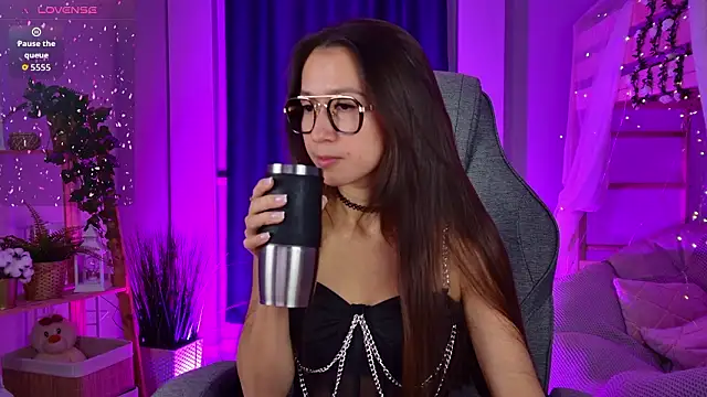 LanaBaker online show from March 15, 2:50 am