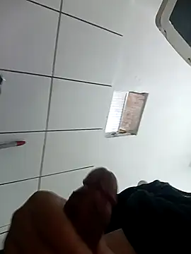 Snapshot of Fiel77 chatting on November 2, 2:08 pm Fiel77 online show from November 2, 2:08 pm