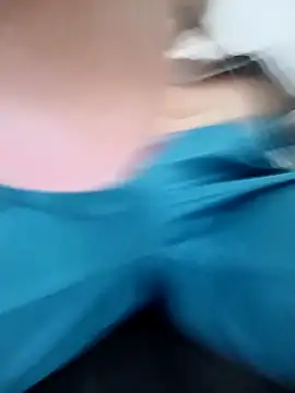 Snapshot of Fiel77 chatting on March 23, 12:47 am Fiel77 online show from March 23, 12:47 am