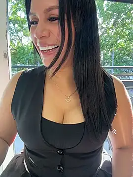 Snapshot of Sofia_Convers chatting on May 15, 12:34 pm Sofia Convers online show from May 15, 12:34 pm