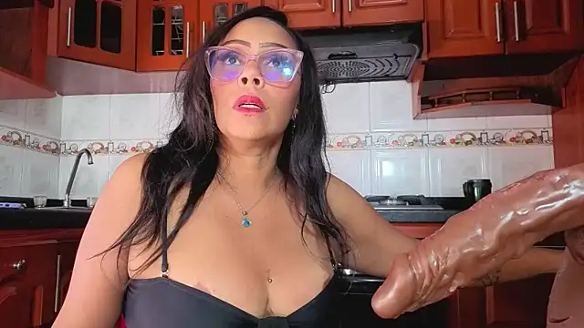 AmberNix online show from April 30, 8:57 pm