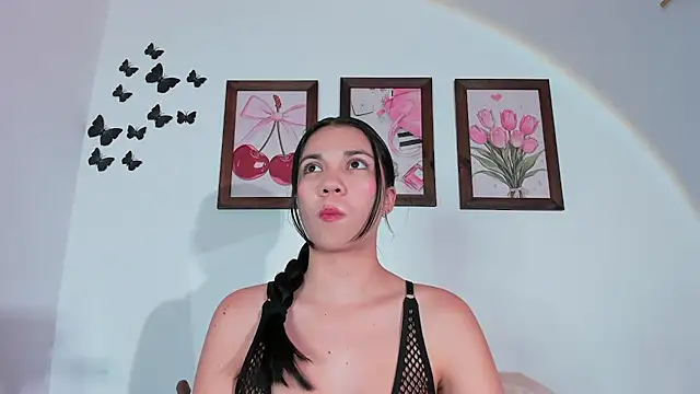 Emiily Parkerr online show from July 14, 8:58 pm