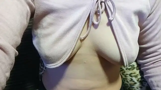 Snapshot of ForeversweetXX chatting on November 23, 6:52 pm ForeversweetXX online show from November 23, 6:52 pm