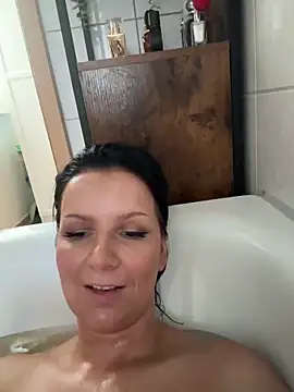 Snapshot of Off__Melonenmandy chatting on June 15, 2:19 pm Off Melonenmandy online show from June 15, 2:19 pm