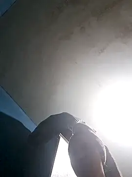 Snapshot of vulgovic_ chatting on September 10, 3:17 am vulgovic online show from September 10, 3:17 am