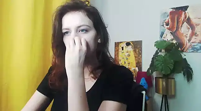 Snapshot of juicyNadine chatting on December 16, 6:21 am juicyNadine online show from December 16, 6:21 am