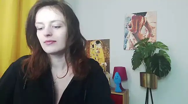 Snapshot of juicyNadine chatting on January 22, 6:20 am juicyNadine online show from January 22, 6:20 am