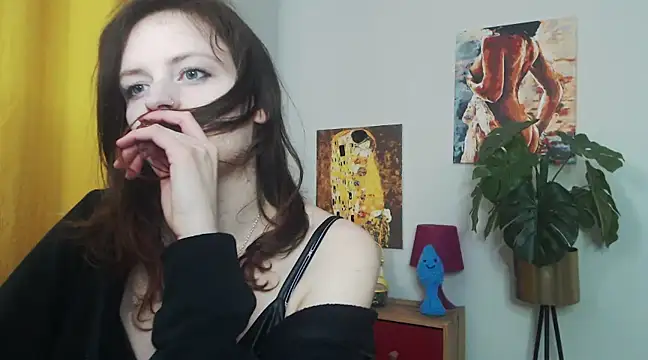 Snapshot of juicyNadine chatting on February 21, 12:28 pm juicyNadine online show from February 21, 12:28 pm