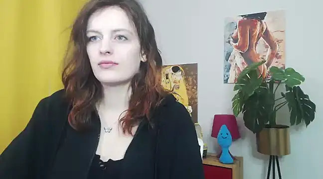 Snapshot of juicyNadine chatting on March 10, 6:16 am juicyNadine online show from March 10, 6:16 am