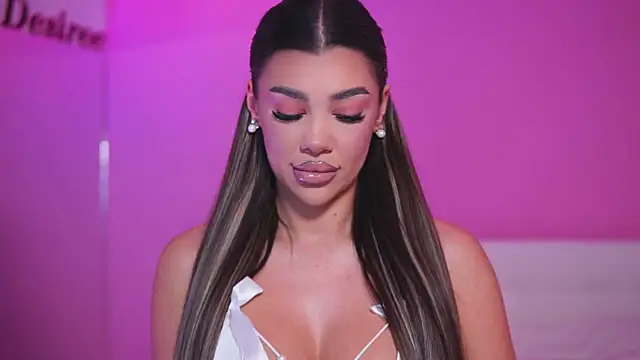 NatyDesiree online show from March 9, 5:11 am