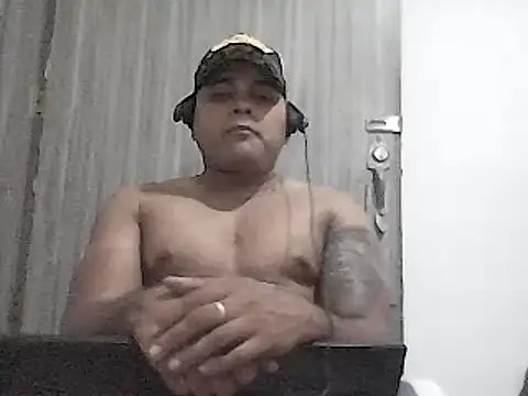 SaucyAffair0 online show from March 3, 1:31 am