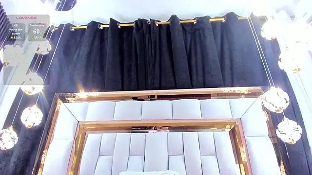 RileySweett online show from September 14, 11:42 am