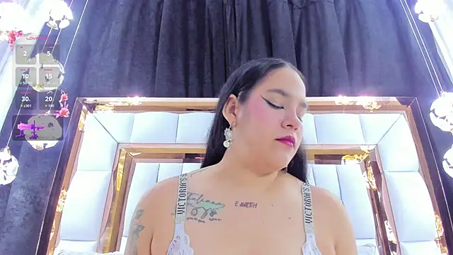 RileySweett online show from May 14, 12:01 pm