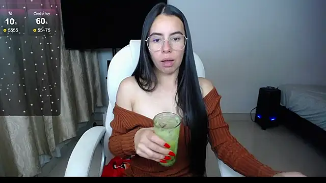 Snapshot of Mariam_Gomezxxx chatting on January 29, 11:35 pm Mariam Gomezxxx online show from January 29, 11:35 pm