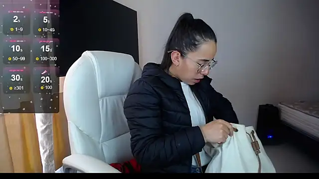 Snapshot of Mariam_Gomezxxx chatting on February 18, 8:58 pm Mariam Gomezxxx online show from February 18, 8:58 pm