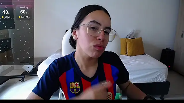 Snapshot of Mariam_Gomezxxx chatting on March 18, 8:59 pm Mariam Gomezxxx online show from March 18, 8:59 pm