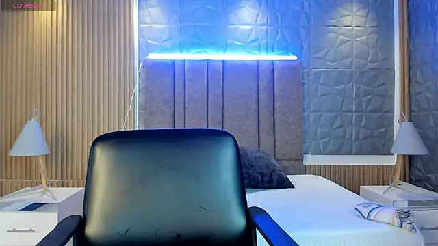 paulina sweett  online show from November 21, 12:04 pm