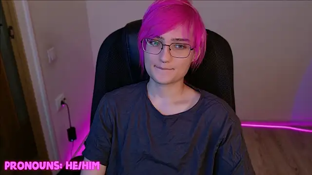 CuteYukiKun online show from January 2, 2:43 am