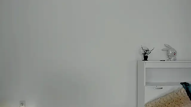 Snapshot of crystalnut chatting on November 16, 3:12 am crystalnut online show from November 16, 3:12 am