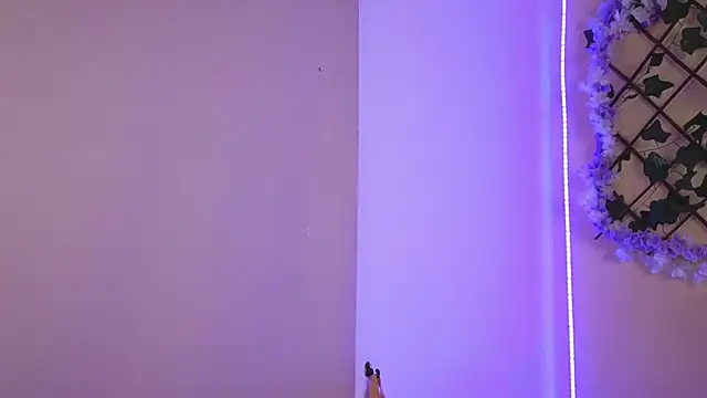 Baby Xian online show from December 22, 7:44 am