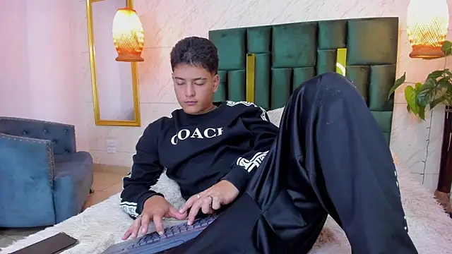 Levy Steve online show from September 21, 3:52 am