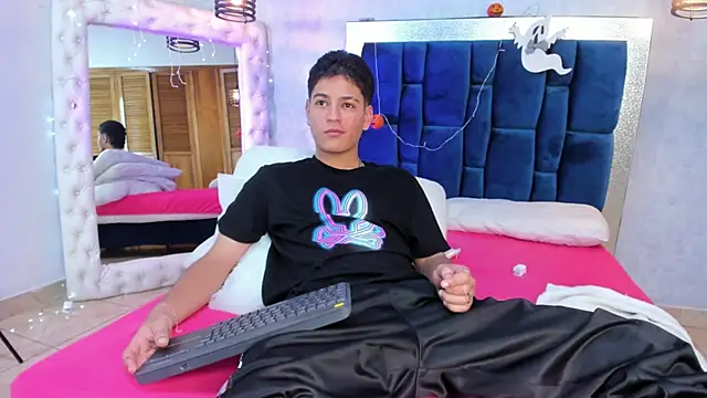 Levy Steve online show from November 3, 3:08 am