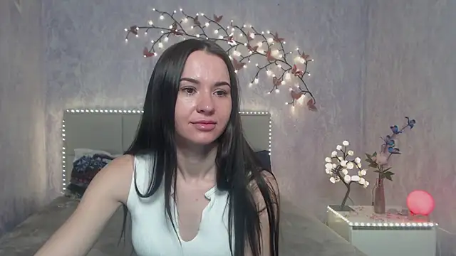 KaraCriegs online show from March 12, 6:36 pm