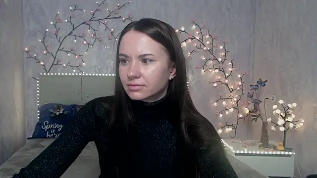 KaraCriegs online show from April 27, 5:33 pm