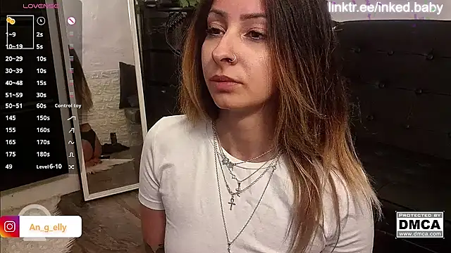 An g elly online show from September 10, 10:21 pm