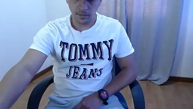 Snapshot of Bamban1419_ chatting on October 2, 3:41 pm Bamban1419 online show from October 2, 3:41 pm