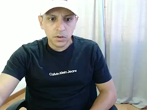 Snapshot of Bamban1419_ chatting on October 6, 2:58 pm Bamban1419 online show from October 6, 2:58 pm