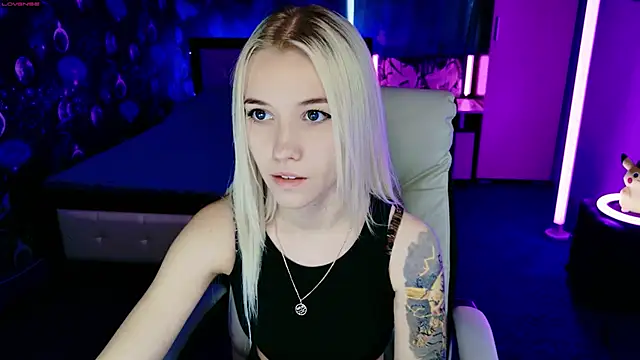 ShhhO O online show from November 7, 11:10 am