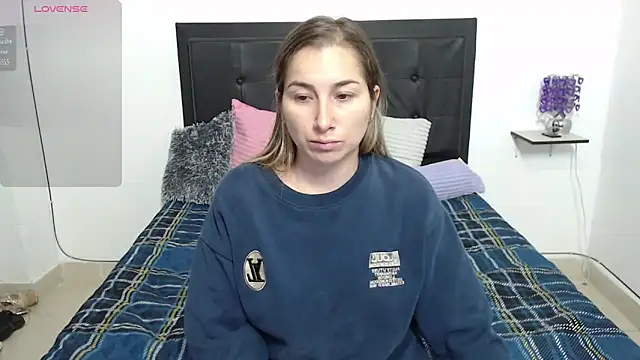 Iris love18 online show from February 13, 11:50 am