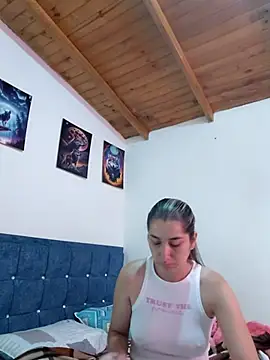 Iris love18 online show from June 12, 1:43 pm