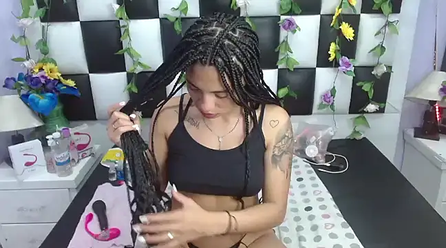 arianaa tompsoon online show from March 23, 6:58 am