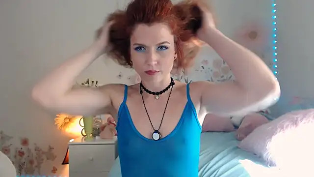 Snapshot of Poisson_Eva chatting on June 9, 11:27 pm Poisson Eva online show from June 9, 11:27 pm