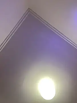 Snapshot of milkyhonybaby chatting on March 9, 10:30 pm milkyhonybaby online show from March 9, 10:30 pm