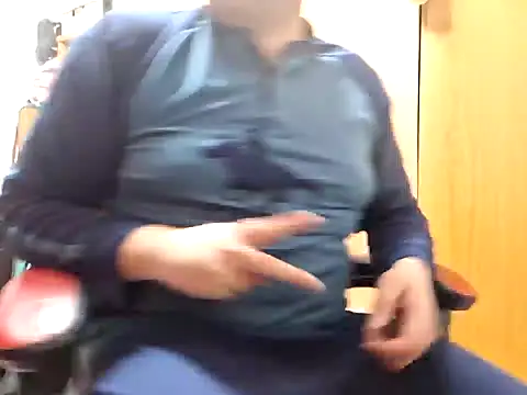 Snapshot of Javier_bear chatting on January 16, 8:14 pm Javier bear online show from January 16, 8:14 pm
