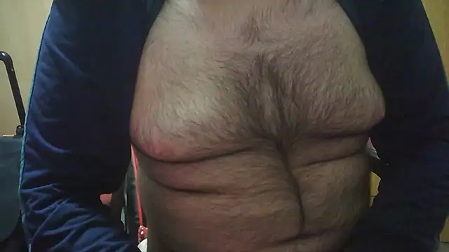 Snapshot of Javier_bear chatting on January 22, 10:37 pm Javier bear online show from January 22, 10:37 pm
