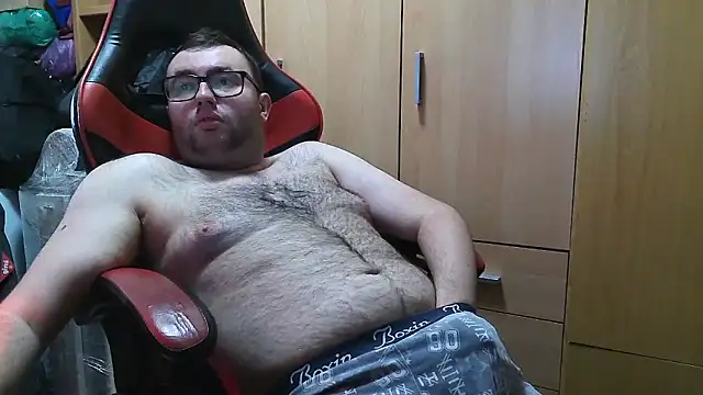 Javier bear online show from April 25, 9:01 am
